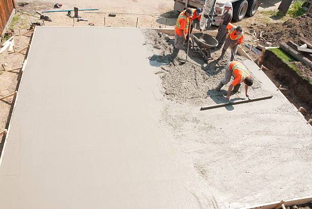 Best Concrete Installation Cost  in Davenport, IA